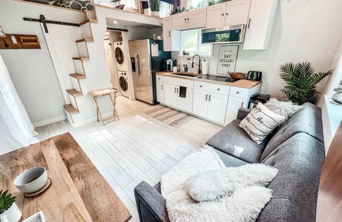 Buford House | Cozy Tiny Home Getaway Ideal for Families
