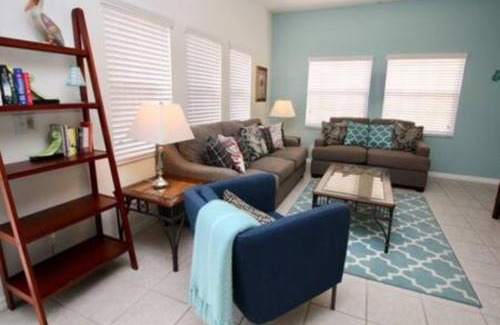 Kissimmee Villa | Relaxing Gated Resort Getaway with Private Pool Access