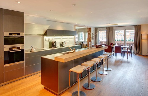 Zermatt Apartment | Ideal Apartment Steps from Ice Skating Rinks & Family-Friendly