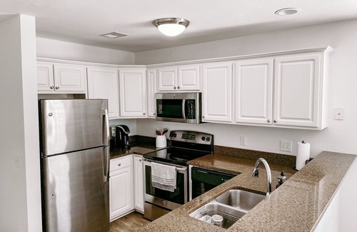 Pawleys Island Condo | Ideal Condo with Pool & Spa, Steps from the Beach