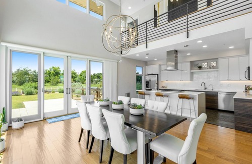Longmont House | Perfectly Between Boulder - Estes Park! Modern 5-Bedroom House