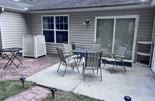 Charleston Condo | Ideal Location Between Historic Charleston and Folly Beach