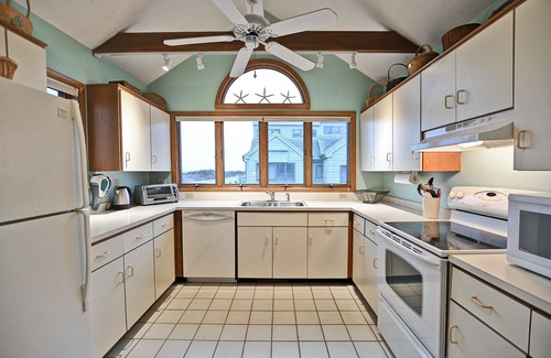 Fenwick Island House | Ideal 3-Bed Townhouse Close to Fenwick Island Beach