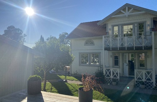 Ektorp House | Ideal 4 Bedroom House Near Ocean and City Center, Rated 9.8