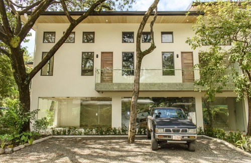 Nosara Apartment | Ideal Location in Playa Guiones: Steps to Beach & Dining