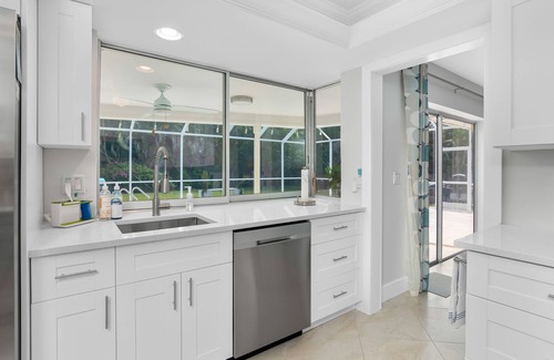 Park Shore Villa | Prime Location Pool Villa - Steps to Beach, Shops & Dining