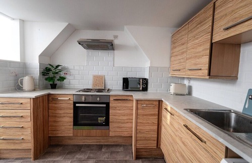 Plasnewydd Apartment | Convenient Long Stay Options for Contractors and Families