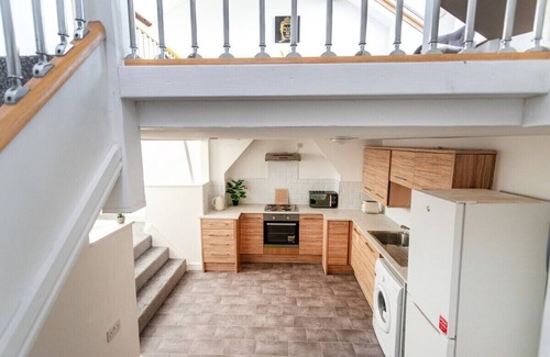 Plasnewydd Apartment | Convenient Long Stay Options for Contractors and Families