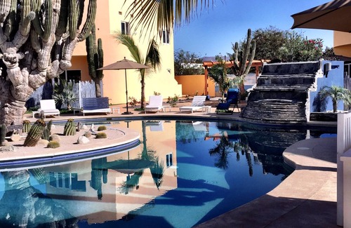 Cerritos Villa | Relaxing Poolside Villa Steps from the Beach, Rated 9.8
