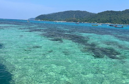 Kampung Pasir Hantu Hotel | Discover Perhentian Suria: Ocean View Family Retreat