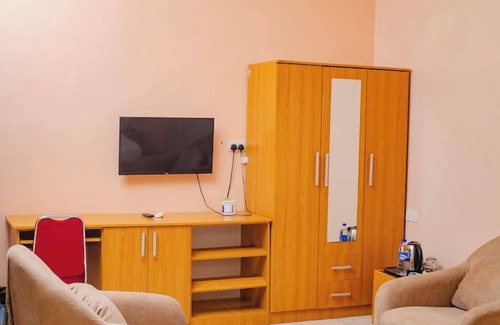 Ikotun Hotel | Peridot Hotel and Suites