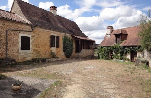 Cubjac House | Charming Perigord House with Kitchen & Pet-Friendly Amenities