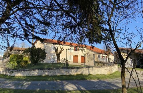 Lusignac House | Pet-Friendly Retreat: Perigord Vert in Scenic Country House
