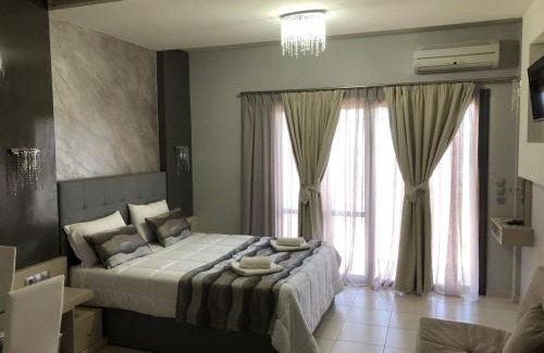 Fragkokastello Apartment | Oceanfront Peristeres Apartments with Breakfast & Stunning Views