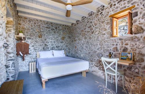Mandraki House | Experience Eco-Accommodation at Perivoli's Cultivated Garden