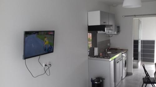 Saint-Michel-Chef-Chef Apartment | Positive Energy Hotel with Ocean Views and 8.4/10 Rating