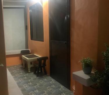 Rizal Province House | Cozy Perlies Inn Studio House with NETFLIX & Breakfast