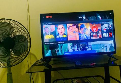 Rizal Province House | Cozy Perlies Inn Studio House with NETFLIX & Breakfast