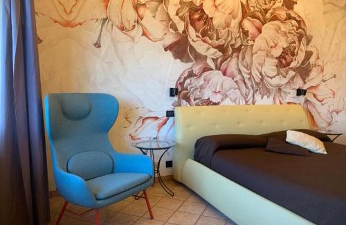 Sulzano Hotel | Relax at Pernice 77: Pet-Friendly with Pool & Hot Tub