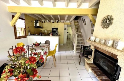 Arengosse House | Family-Friendly Gîte Perron - ARENGOSSE Awaits You
