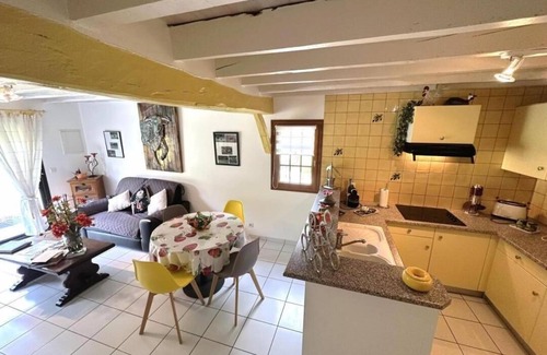 Arengosse House | Family-Friendly Gîte Perron - ARENGOSSE Awaits You