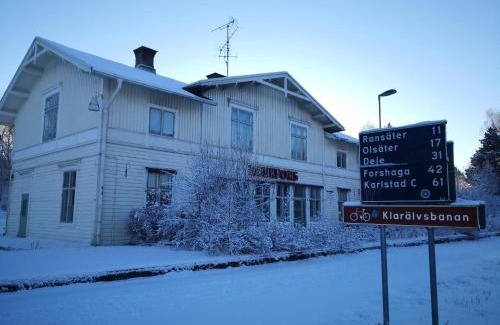 Munkfors Apartment | Enjoy Family-Friendly Comfort at Perrongen Guesthouse