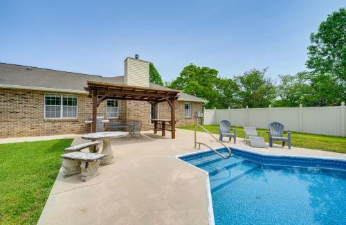 Perry House | Family-Friendly Retreat with Private Pool on 2 Acres