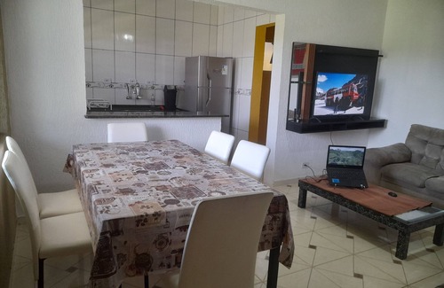 Jardim Imperador House | Relaxing Retreat in Peruíbe with Private Pool & Breakfast