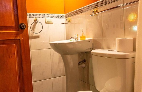 Ollantaytambo Hotel | Cozy Peru Quechua's Lodge Ollantaytambo - 9/10 Guest Rated