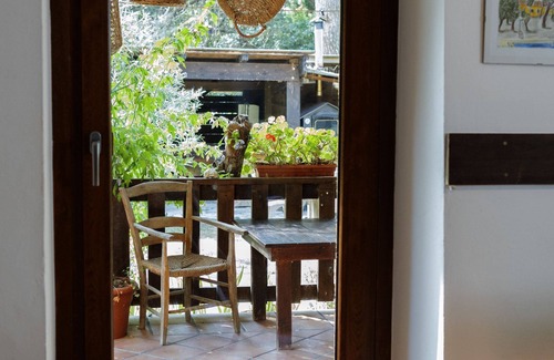 Mombaroccio House | Spacious Pescatore Home for 12 with Private Pool & More
