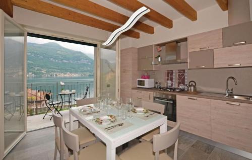 Lezzeno Apartment | Family-Friendly Pescau House: 4-Star Stay with High Ratings