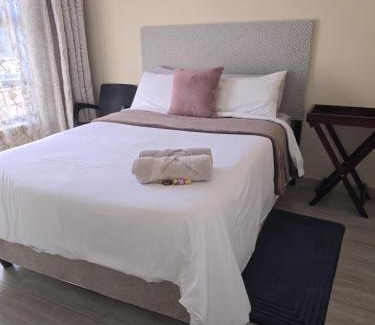 Ermelo Apartment | Child-Friendly Retreat at Peshline Guest House Unit 2