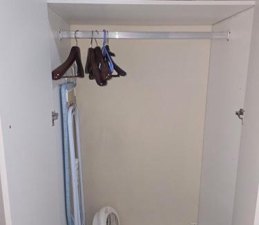 Ermelo Apartment | Child-Friendly Retreat at Peshline Guest House Unit 2