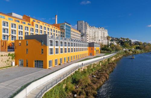 Campanha Hotel | Experience Pestana Douro Riverside: 5-Star Getaway Awaits