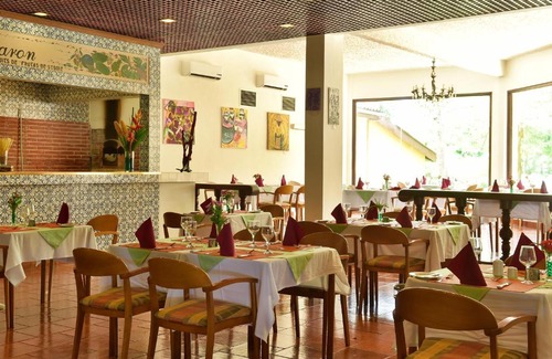 Agua Grande Hotel | Relax at Pestana Miramar São Tomé with Oceanfront Amenities