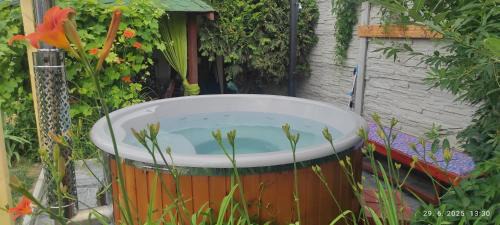 Besenova House | Comfortable Petúnia: Family-Friendly with Two Bedrooms