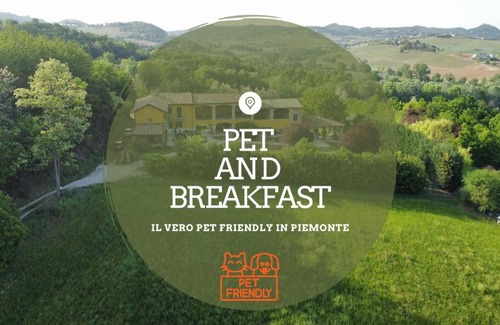 Cardona Apartment | Pet-Friendly Retreat with Breakfast and Oceanfront Views