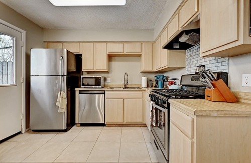 Pflugerville House | Family & Pet Friendly Retreat Near Parks and Trails