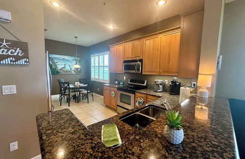 Palm Coast Condo | Allergy Friendly Oceanfront Condo with Pool & Spa Amenities