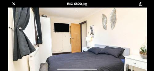 Purleigh House | Welcoming Latchingdon Cottage - Pet Friendly Retreat