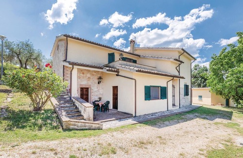 Giano dell'Umbria Apartment | Enjoy Poolside Relaxation at a Family Farm in Umbria