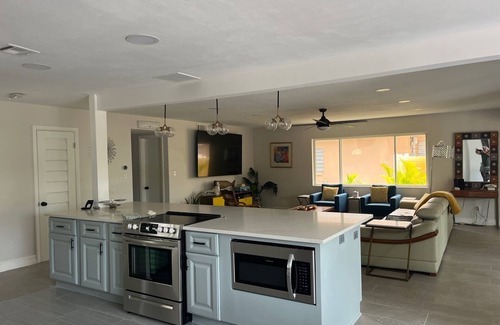 Seacoast Shores House | Perfect Pet Friendly Oasis Steps from the Beach!