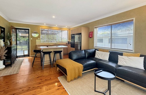 Wimbie Beach House | Pet-Friendly 2-Bed Beach House with Garden & BBQ