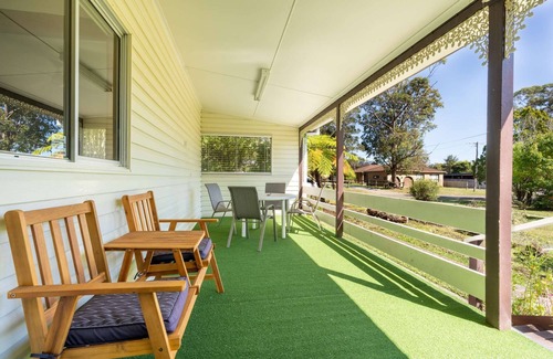 Callala Bay House | Pet-Friendly Retreat Just 250m from the Beach