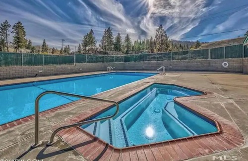 Tahoe Village Condo | Cozy Pet-Friendly 2BR Condo with Inviting Deck