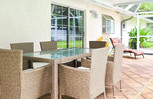 South Bradenton House | Pet-Friendly 3 BR Pool Home with Ocean Views on Quiet Cul-de-Sac