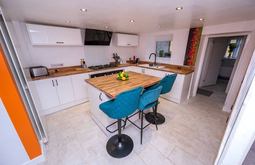 Port Talbot House | Charming 2-Bed House in Afan Forest - Pet Friendly Retreat