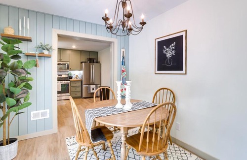 Moody House | Inviting Pet-Friendly Alabama Retreat with Deck and Patio