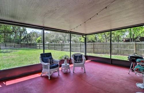 Fernandina Beach House | Pet-Friendly Florida Haven with Grill and Fenced Yard