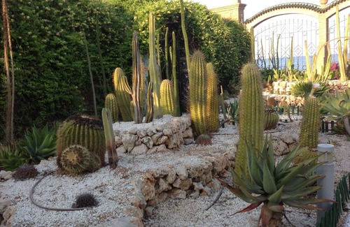 Oropesa Del Mar Old Town Apartment | Cozy Pet-Friendly Apartment Near the Balneario with Views